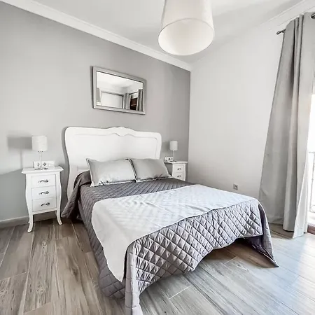 2 Bedroom With Large Private Terrace * ネルハ