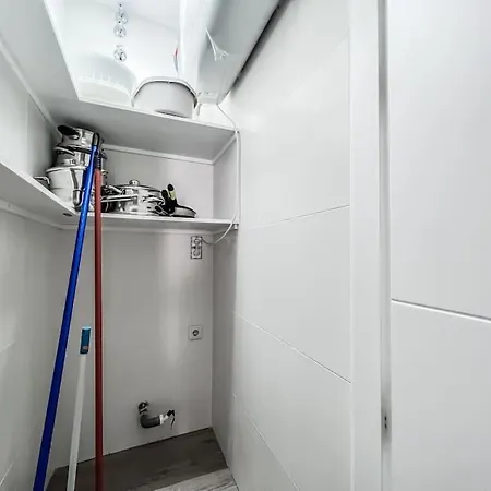 アパート 2 Bedroom With Large Private Terrace ネルハ