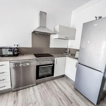 2 Bedroom With Large Private Terrace * ネルハ